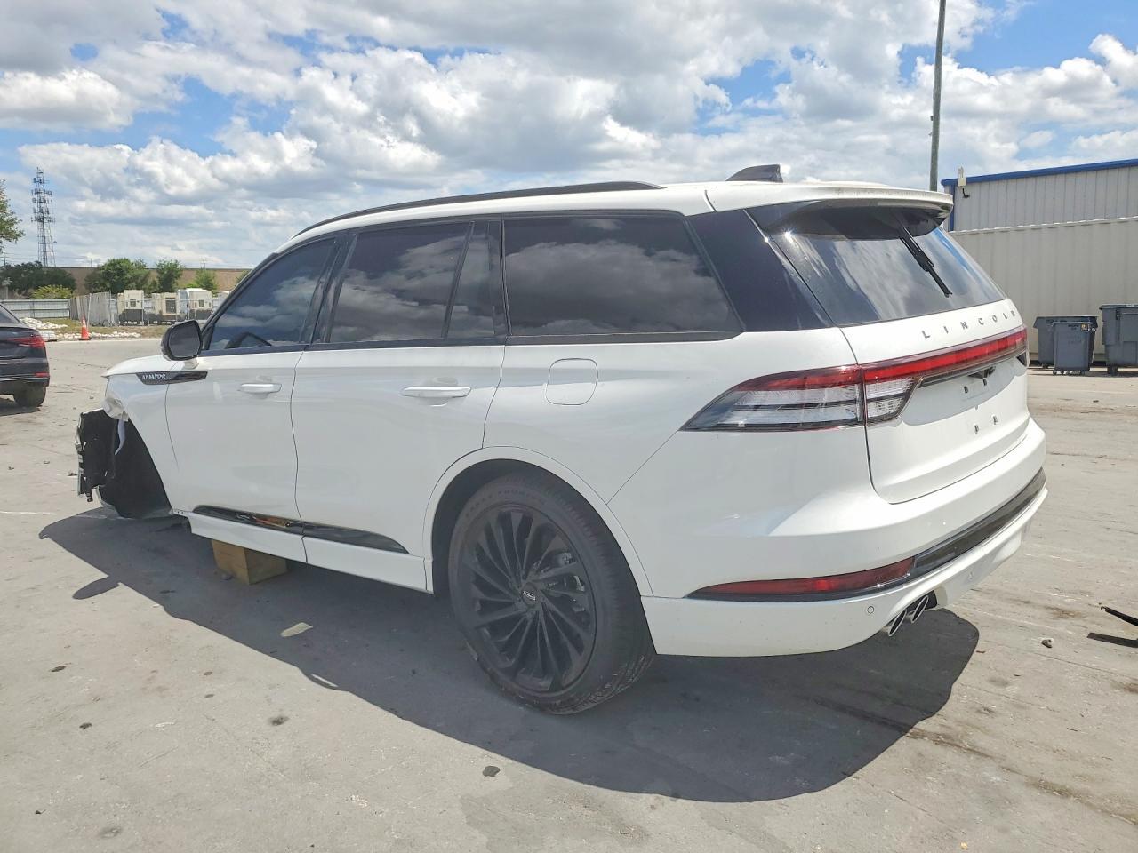 2025 Lincoln Aviator Reserve - Фото 2