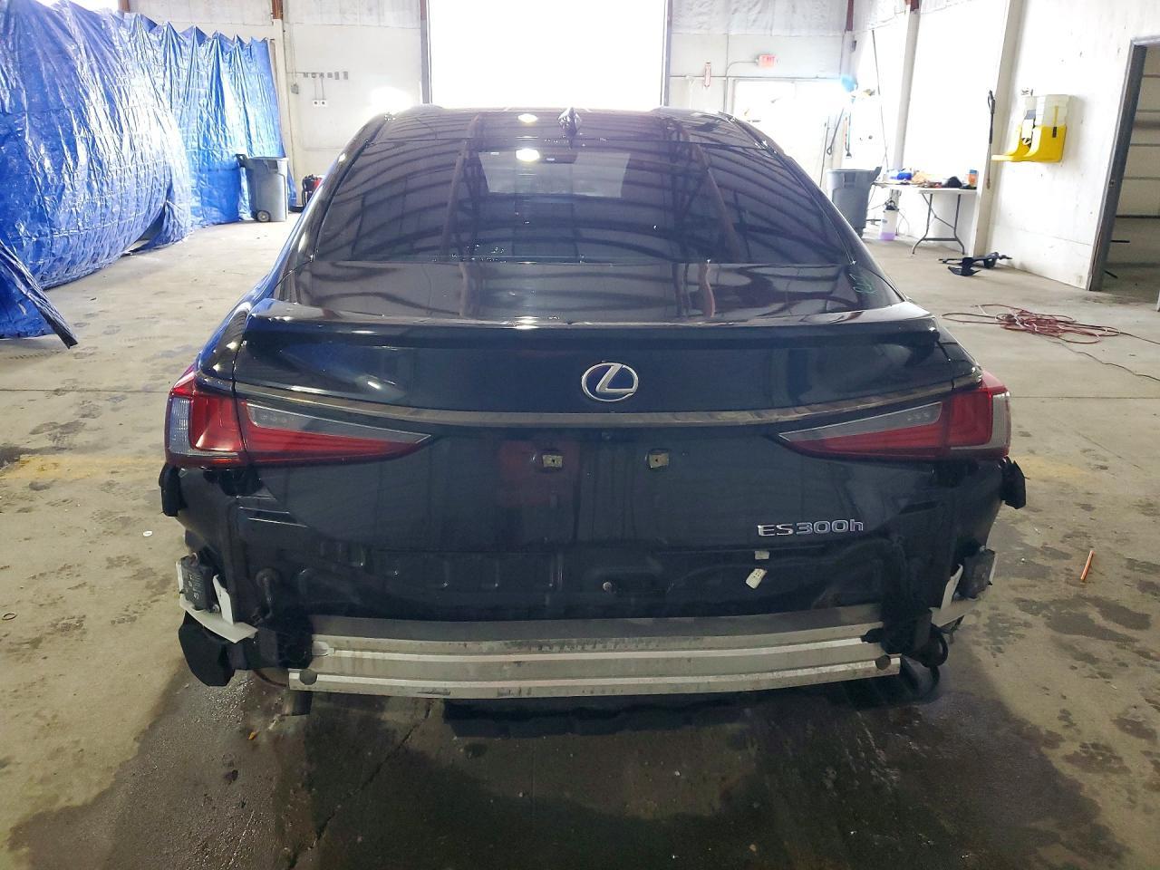 2022 Lexus Es 300H F Sport - Фото 6