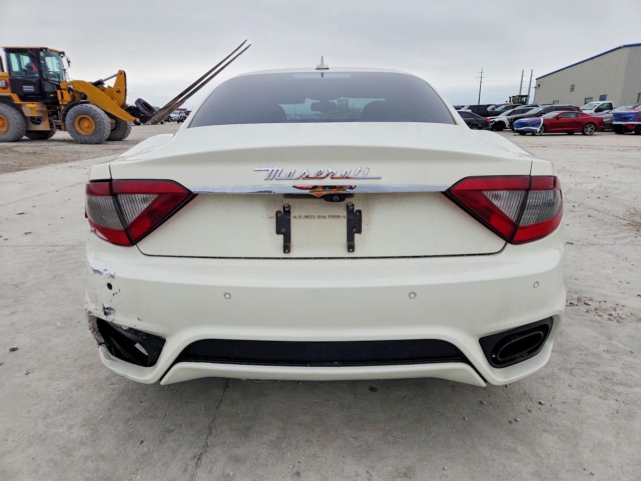 2018 Maserati Granturismo S - Image 6