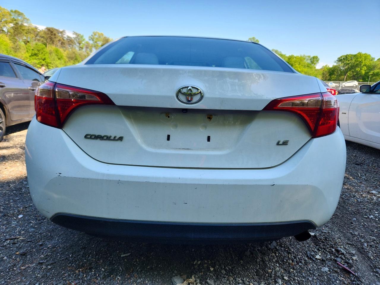 2017 Toyota Corolla Le - Image 6