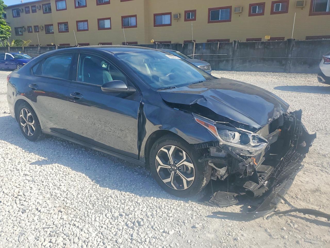 2020 Kia Forte Lxs - Фото 4