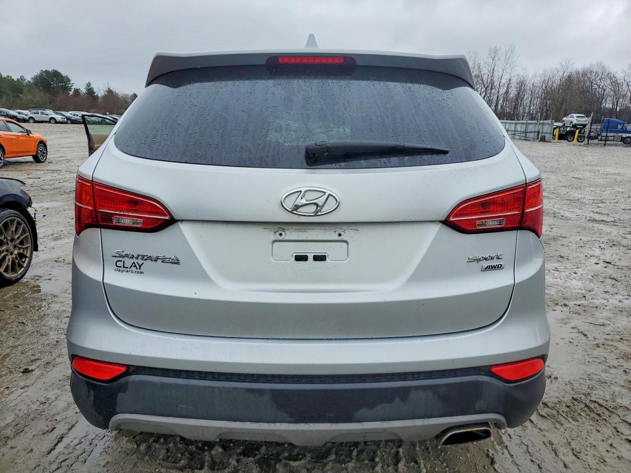 2015 Hyundai Santa Fe Sport 2.4L - Image 6