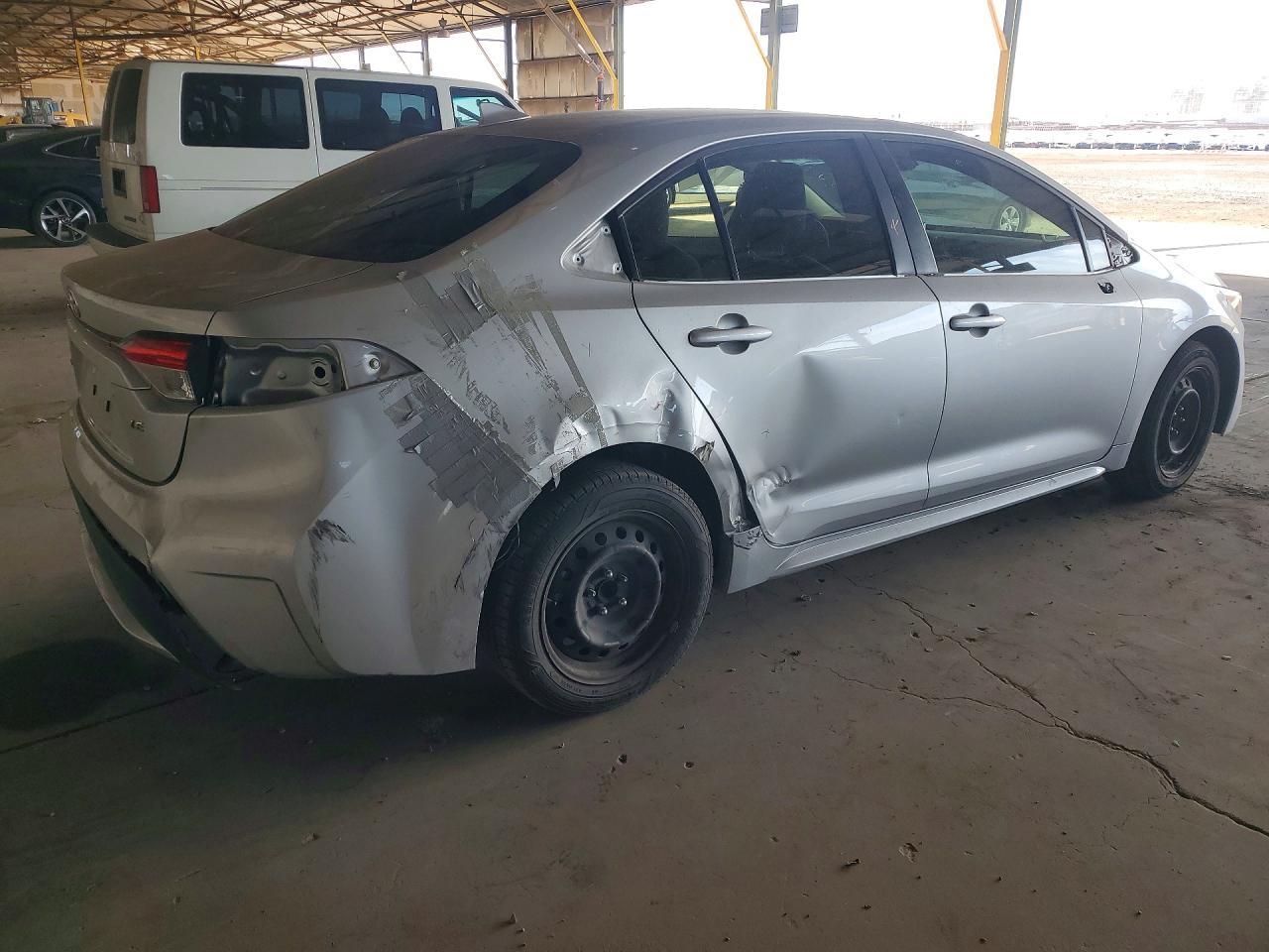 2020 Toyota Corolla Le - Image 3