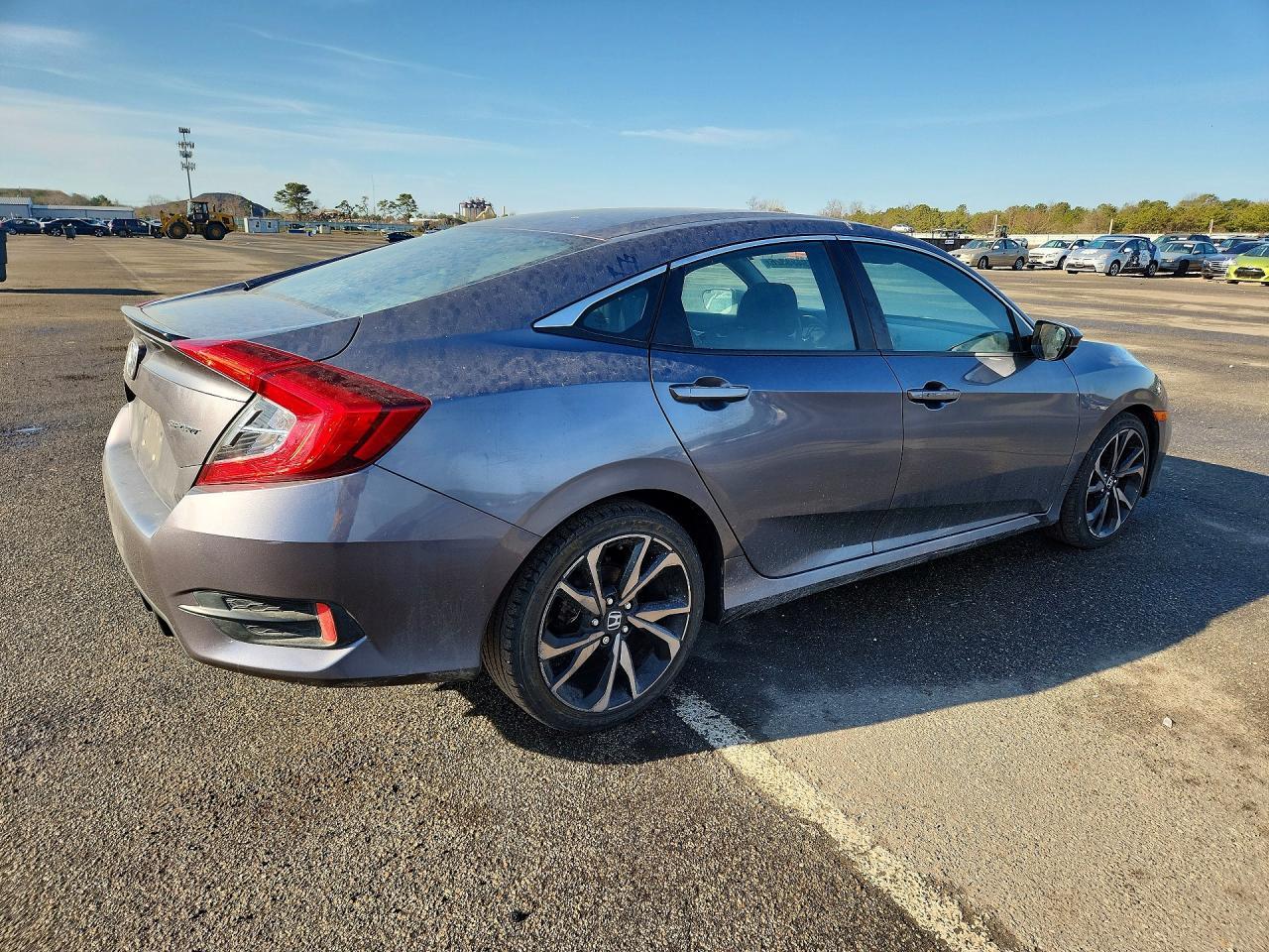 2020 Honda Civic Sport - Фото 3