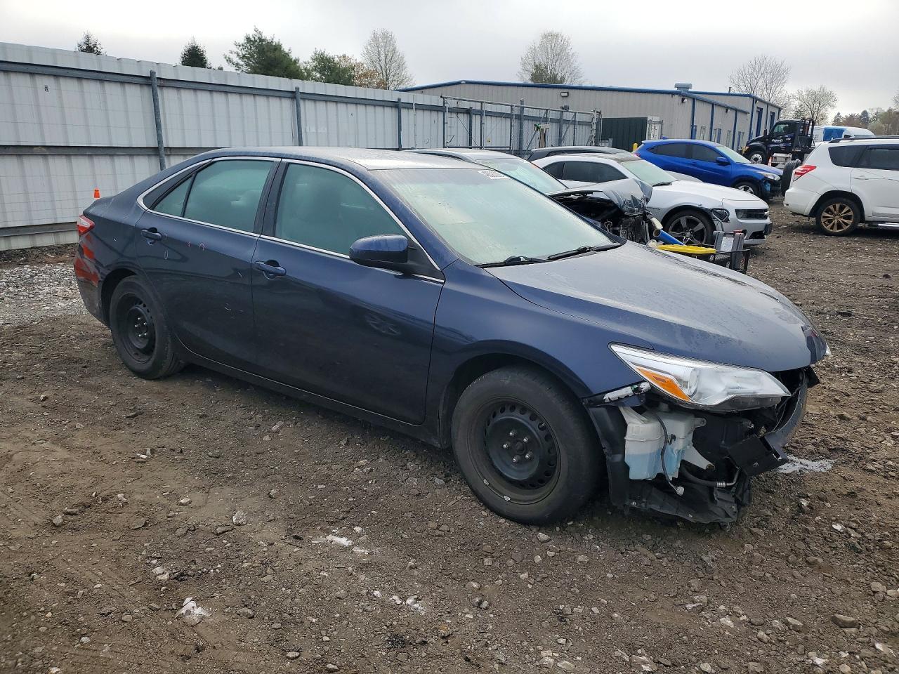 2015 Toyota Camry Le - Image 4