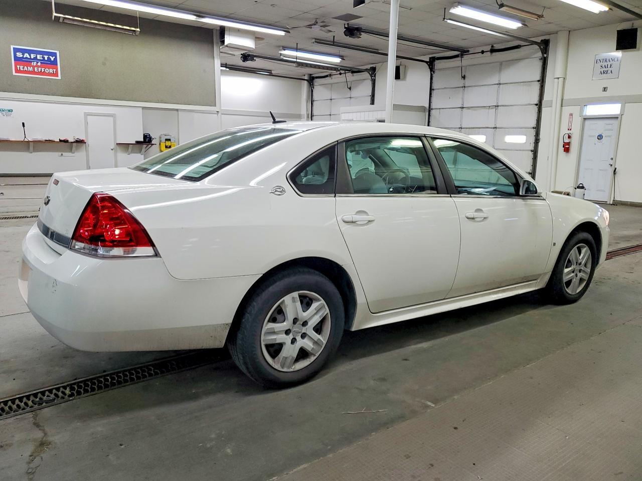 2009 Chevrolet Impala Ls - Фото 3