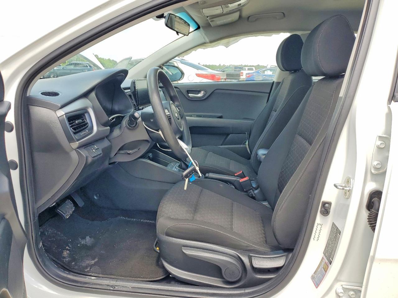 2021 Kia Rio S - Фото 7