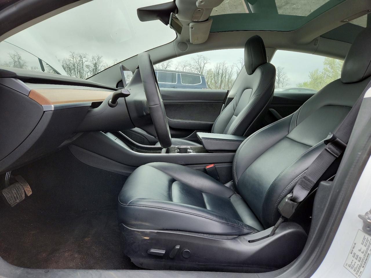 2020 Tesla Model 3 - Image 7