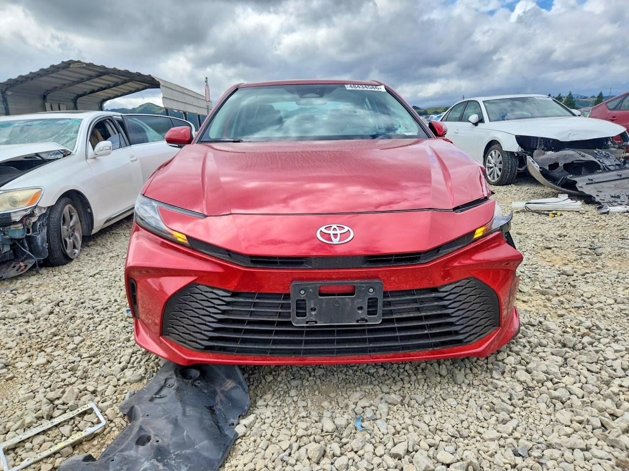 2025 Toyota Camry Le - Image 5