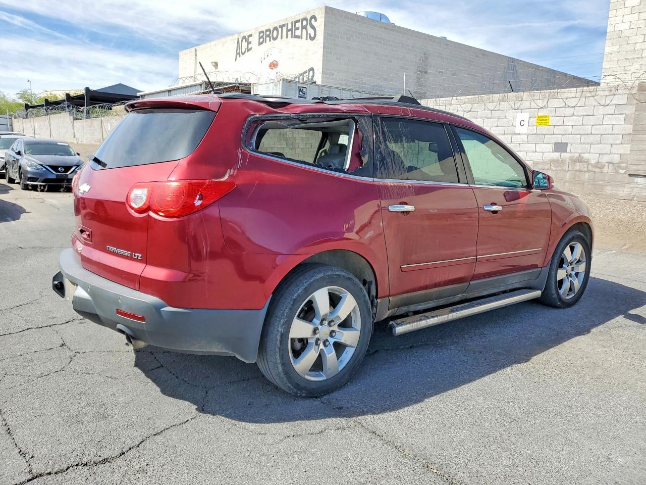 2011 Chevrolet Traverse Ltz - Фото 3