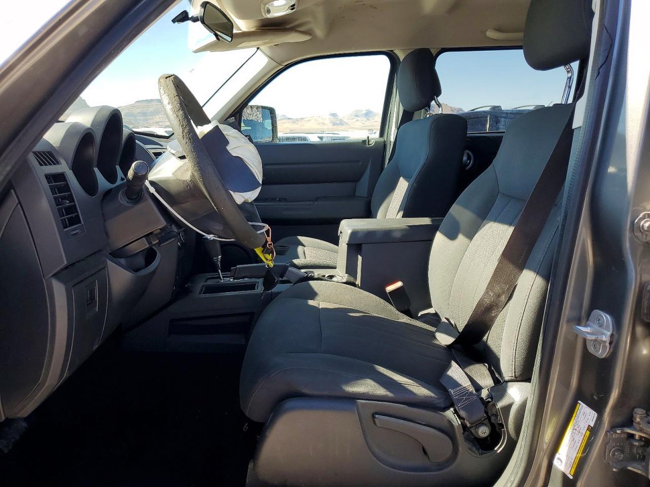 2011 Dodge Nitro Heat - Image 7