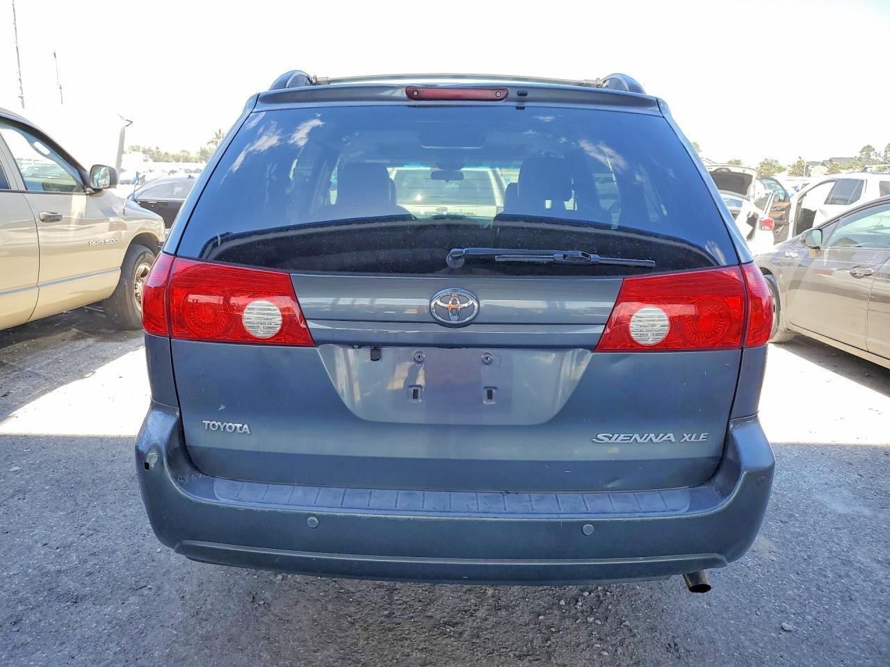2008 Toyota Sienna Xle - Image 6