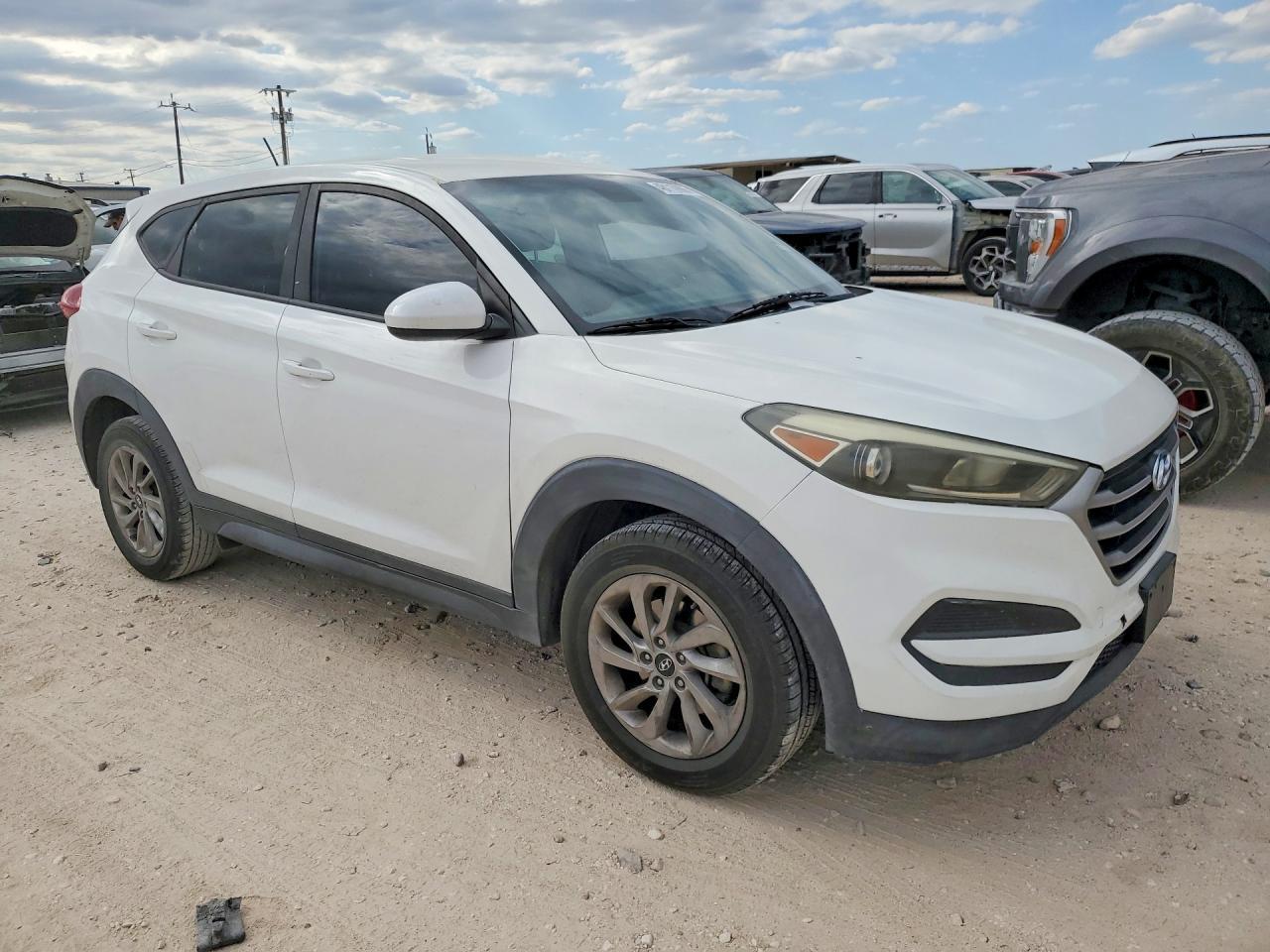 2017 Hyundai Tucson Se - Фото 4