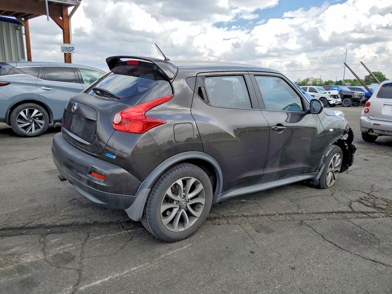 2013 Nissan Juke S - Image 3
