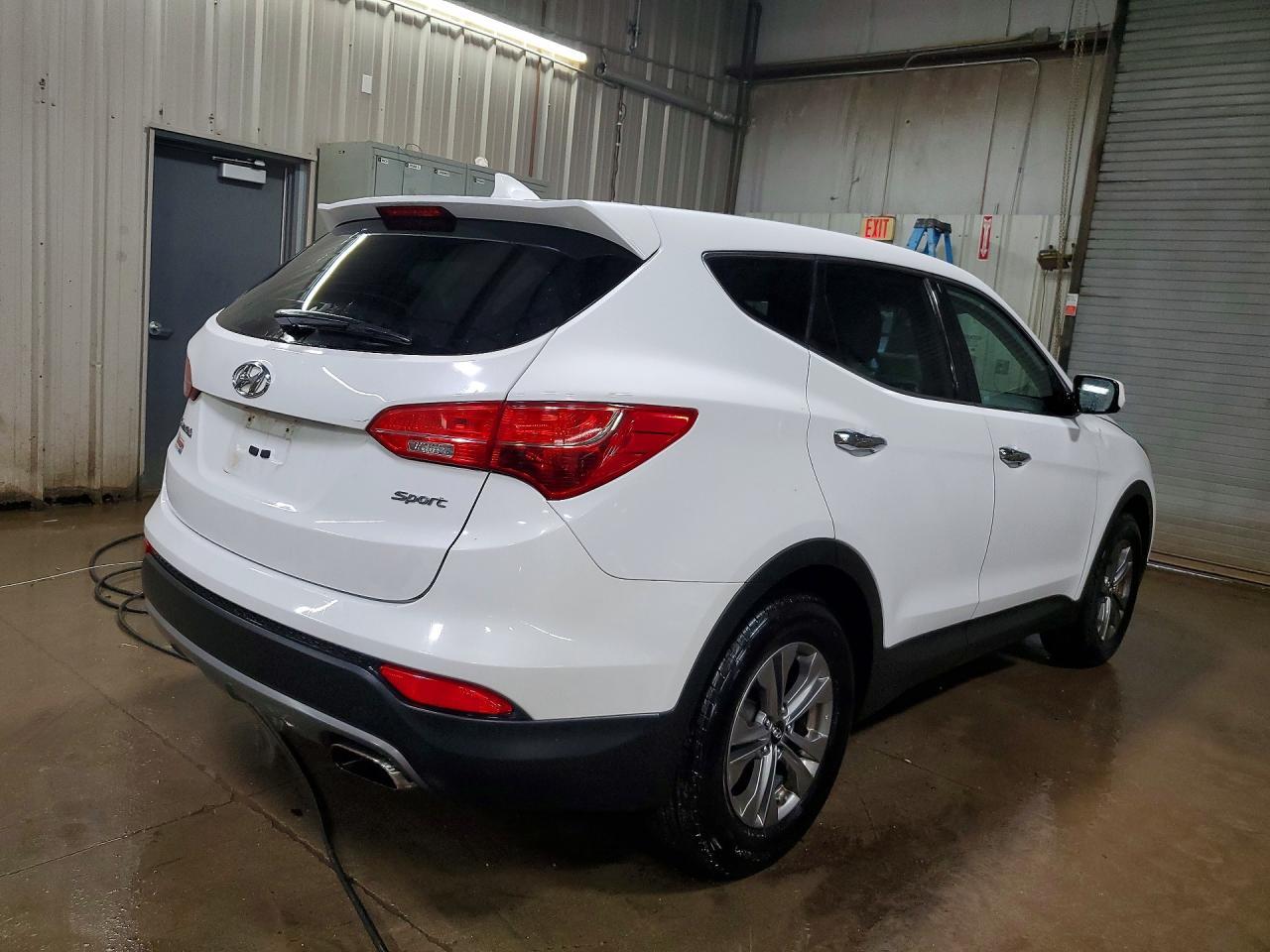 2016 Hyundai Santa Fe Sport 2.4L - Фото 3
