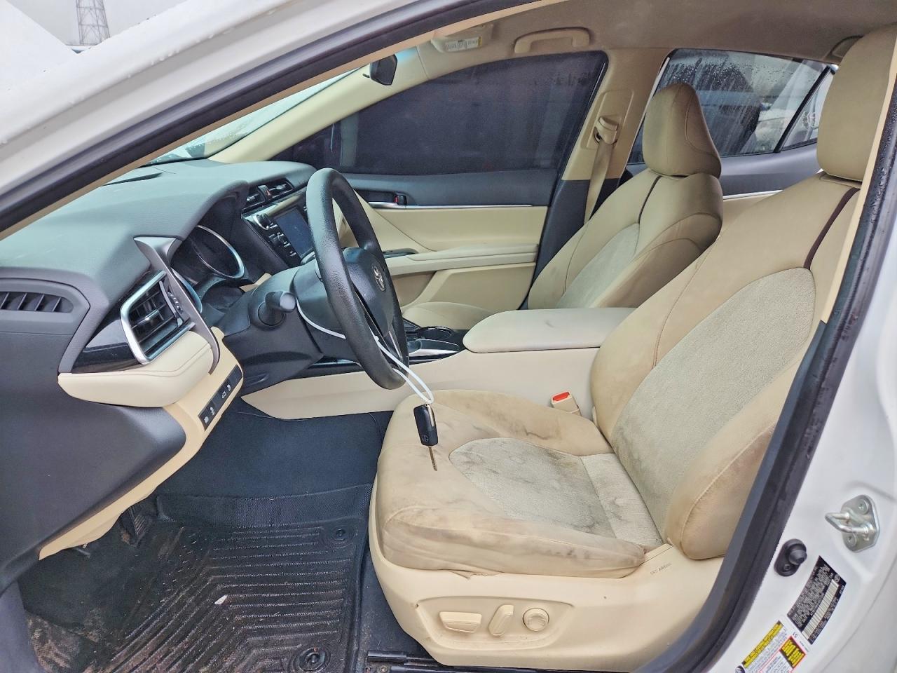 2018 Toyota Camry Le - Фото 7