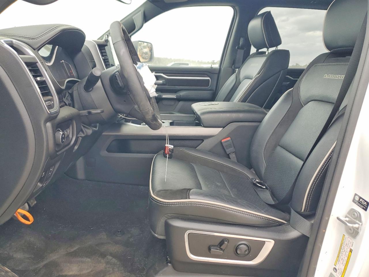 2025 Ram 1500 Laramie - Фото 7