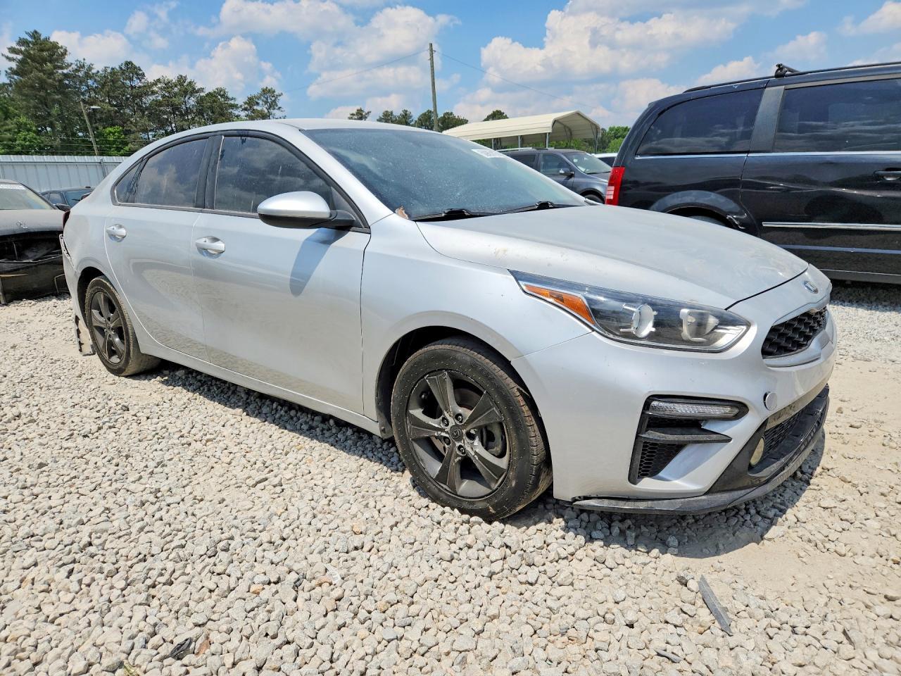 2019 Kia Forte Lxs - Image 4