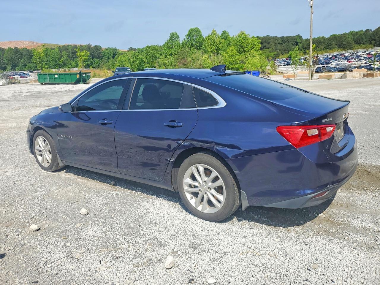 2018 Chevrolet Malibu Lt - Image 2