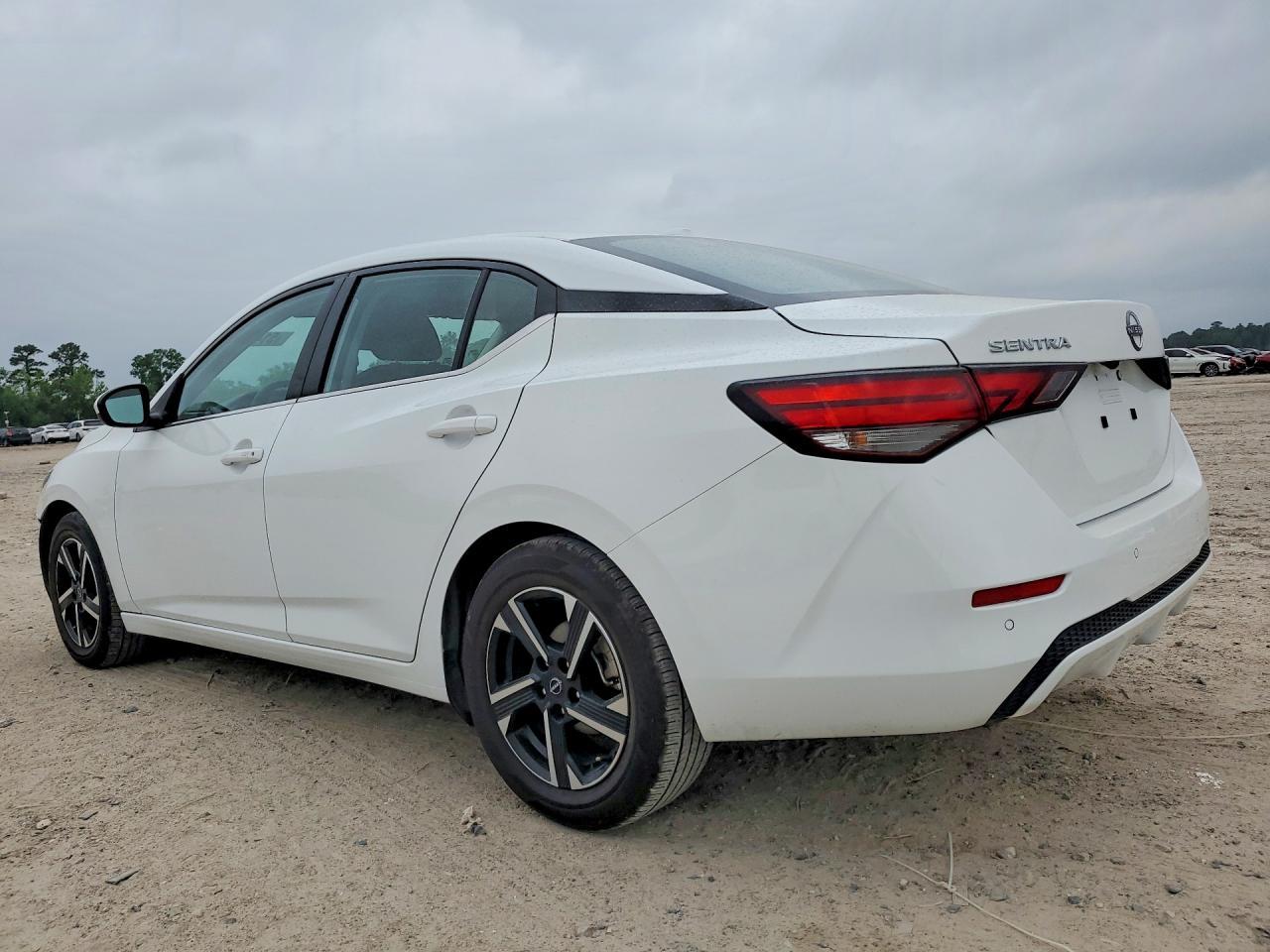 2025 Nissan Sentra Sv - Фото 2