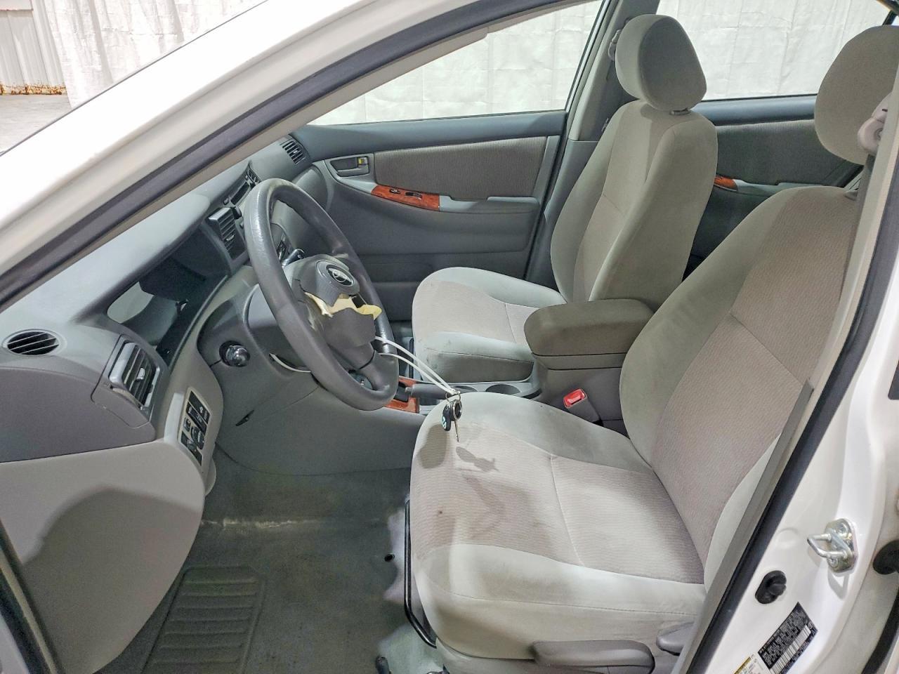 2007 Toyota Corolla Le - Image 7