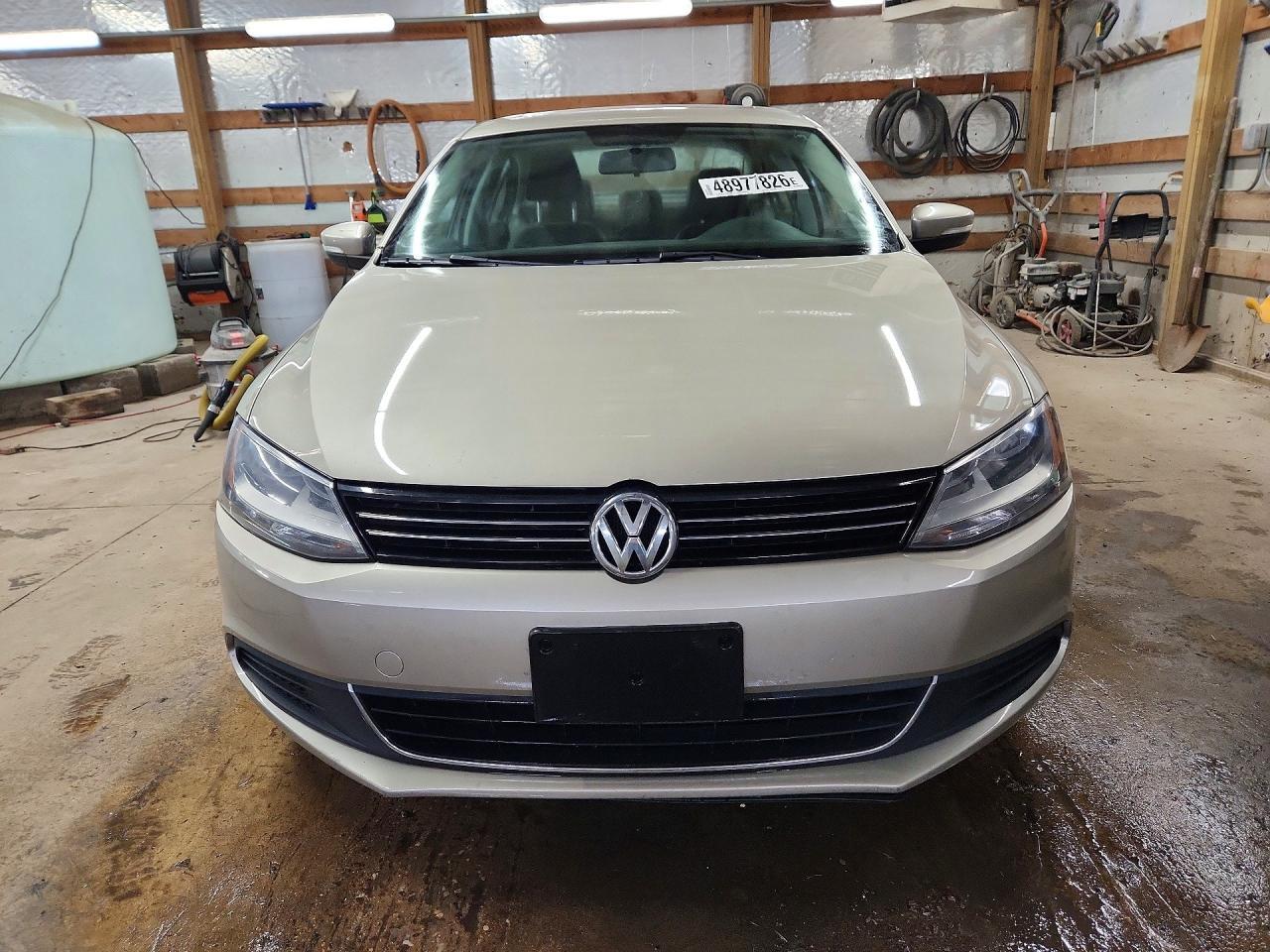 2013 Volkswagen Jetta Se - Image 5