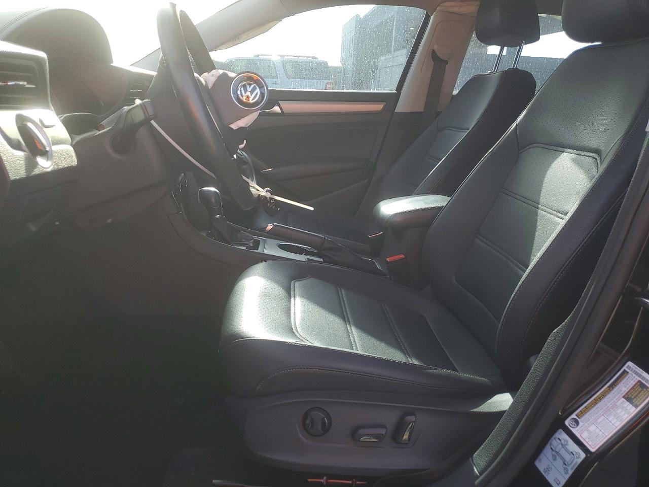 2021 Vw Passat Se Automatic - Фото 7