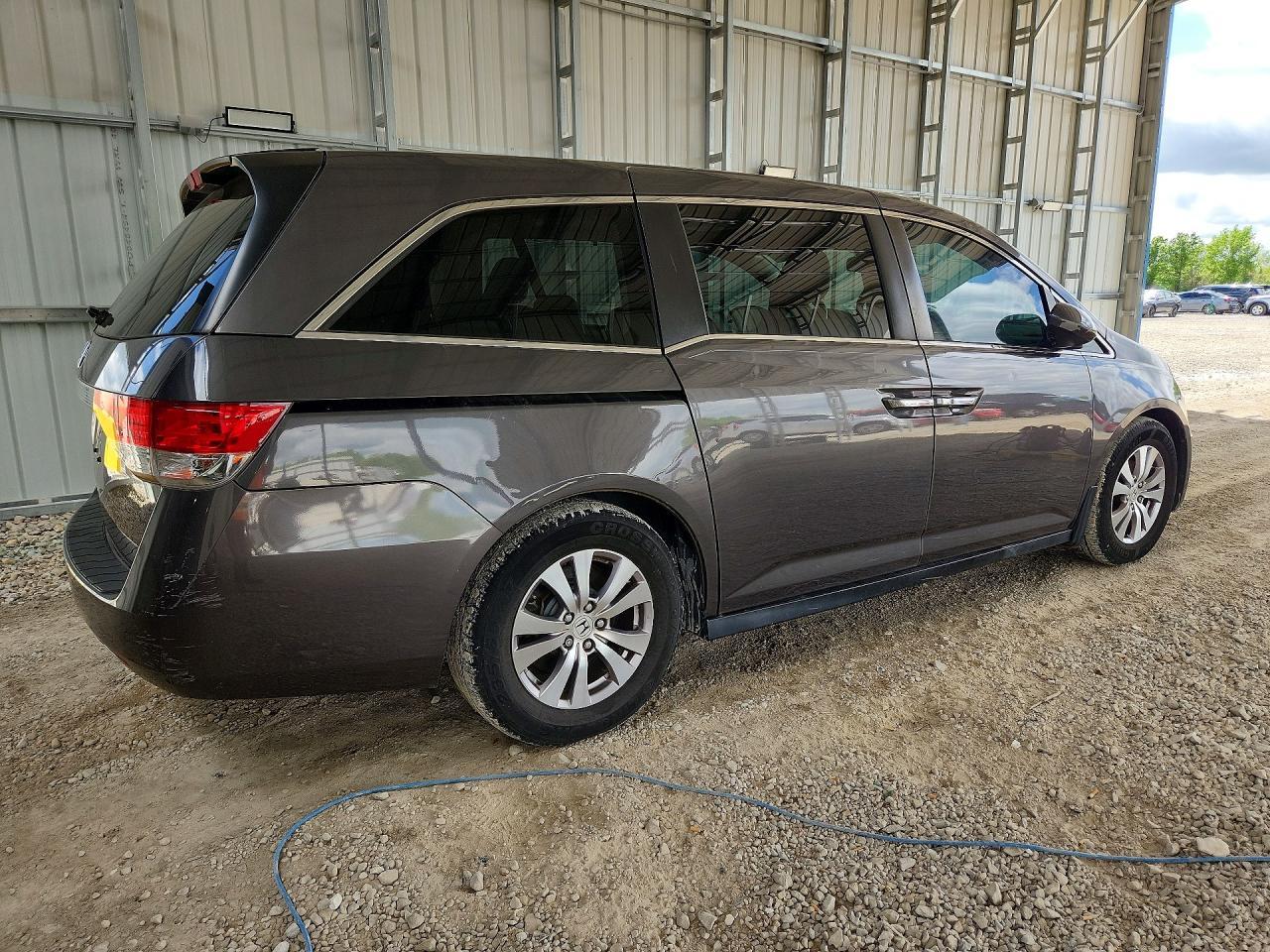 2014 Honda Odyssey Exl - Image 3