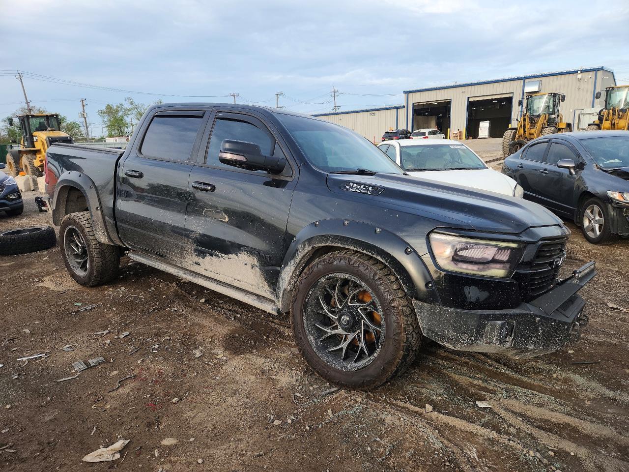 2019 Ram 1500 Laramie - Фото 4