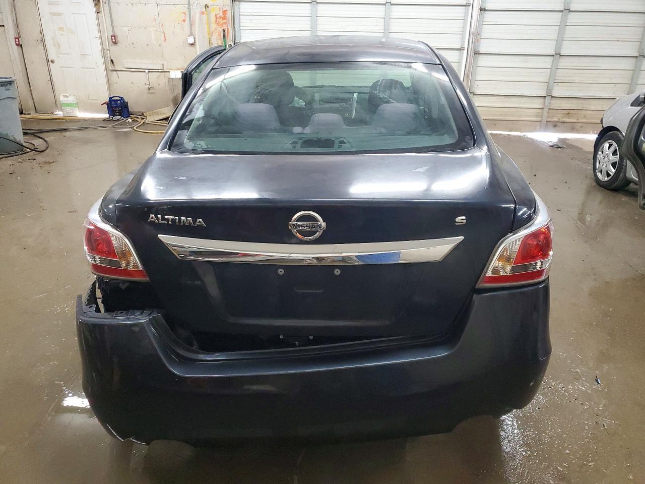 2015 Nissan Altima 2.5 S - Image 6