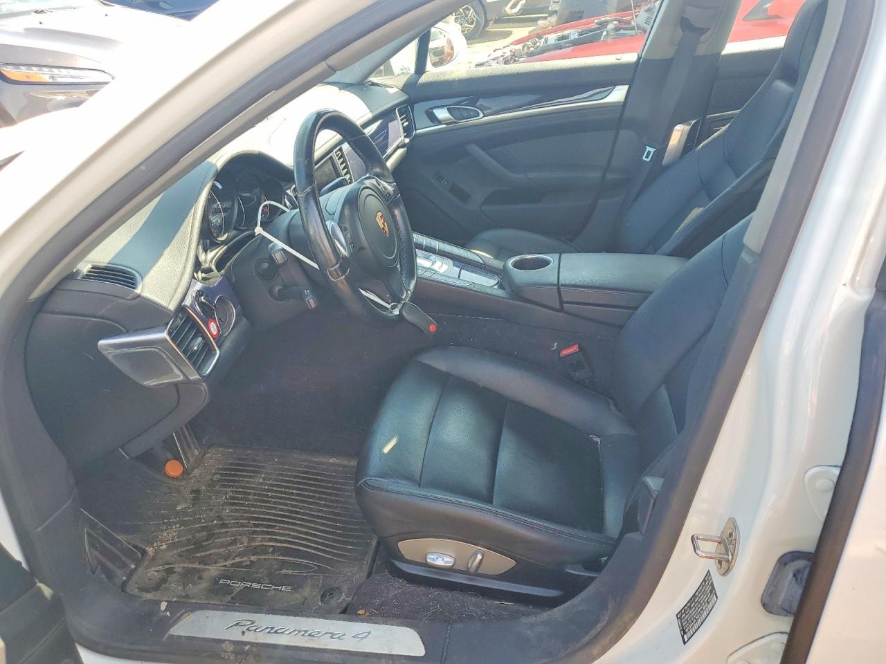 2014 Porsche Panamera 2 - Image 7