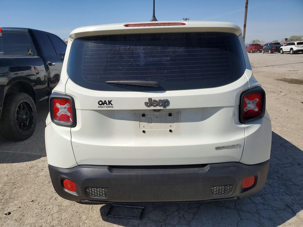 2016 Jeep Renegade Sport - Image 6