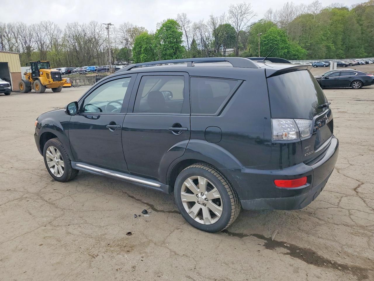 2013 Mitsubishi Outlander Se - Фото 2