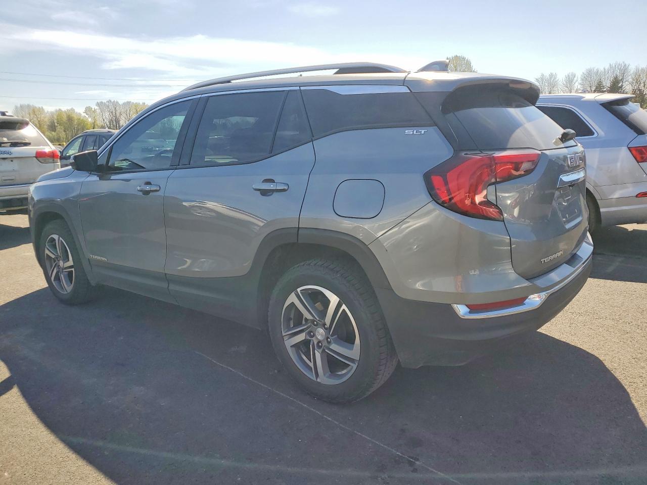 2021 GMC Terrain Slt - Фото 2