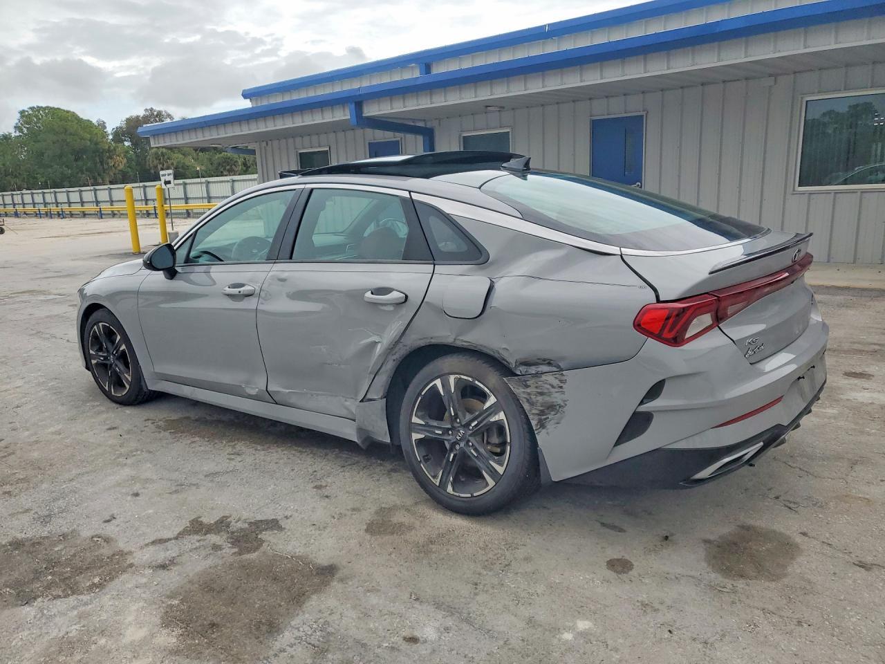 2021 Kia K5 Gt-Line - Фото 2