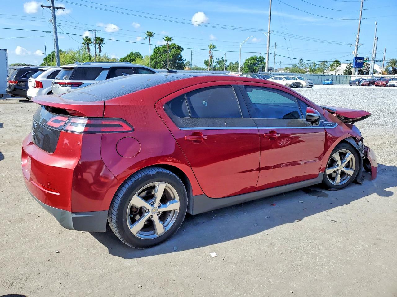 2011 Chevrolet Volt - Image 3