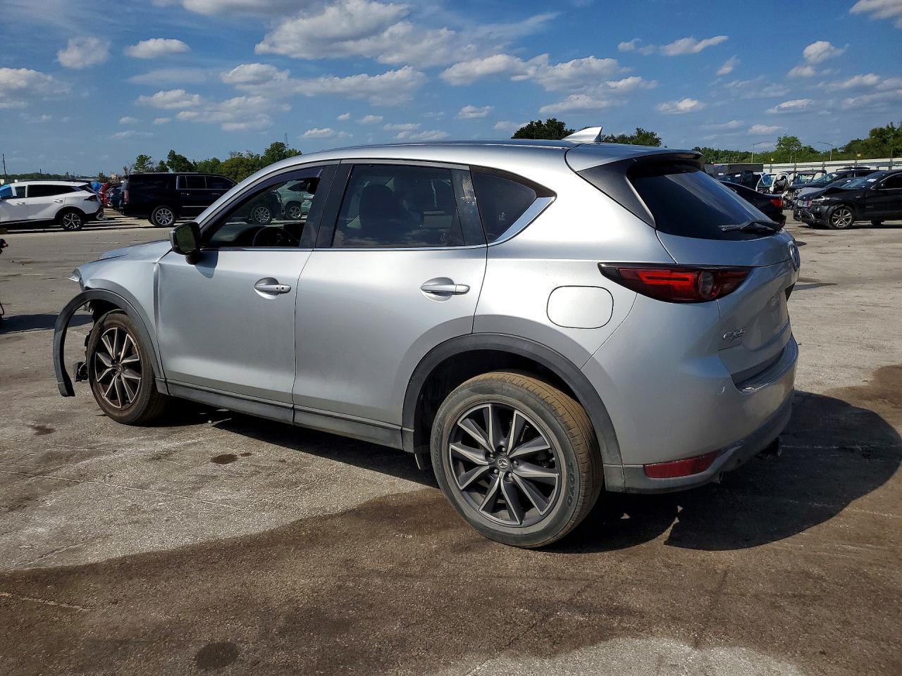 2018 Mazda Cx-5 Grand Touring - Image 2