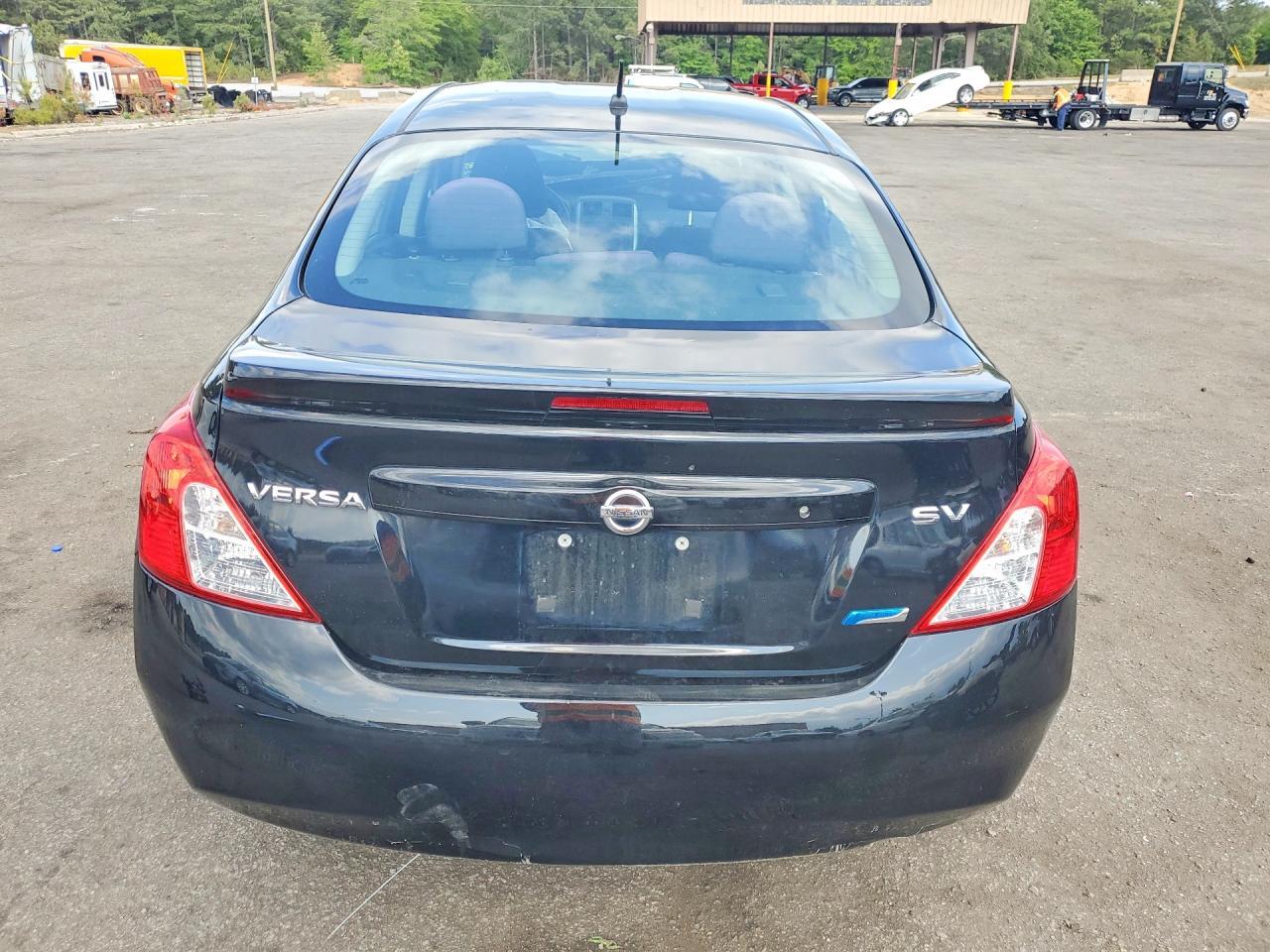 2013 Nissan Versa 1.6 S - Фото 6