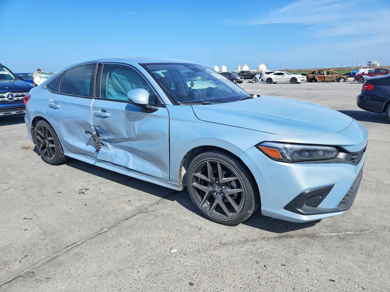2022 Honda Civic Touring - Фото 4