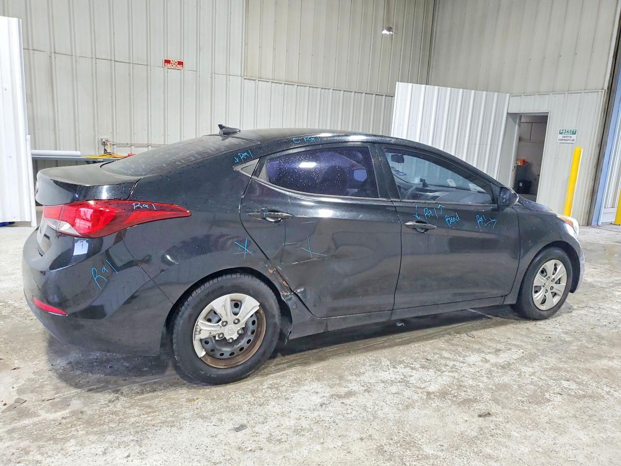 2016 Hyundai Elantra Se - Image 3
