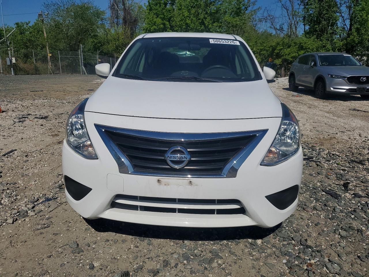 2019 Nissan Versa Sv - Image 5