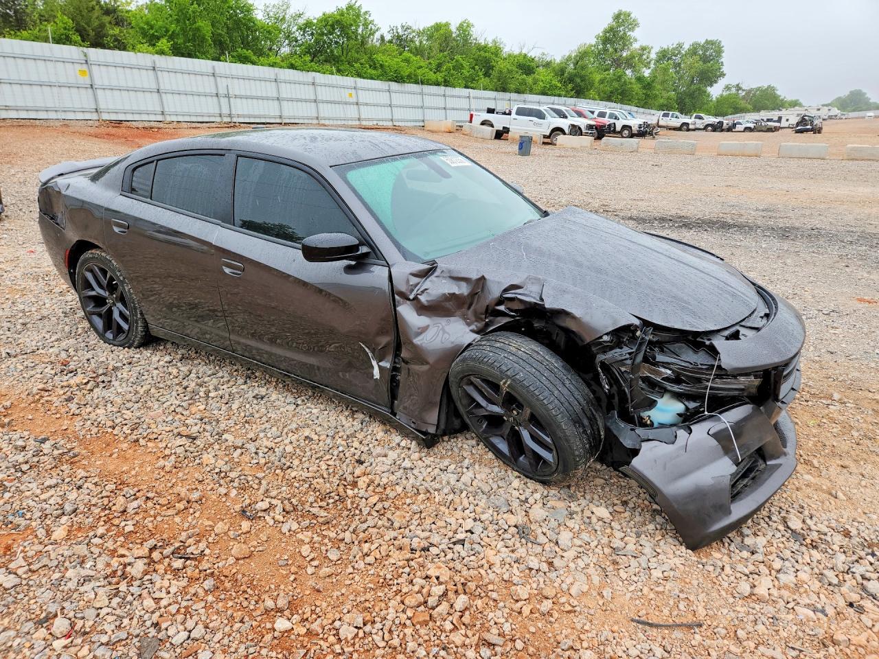2019 Dodge Charger Sxt - Image 4