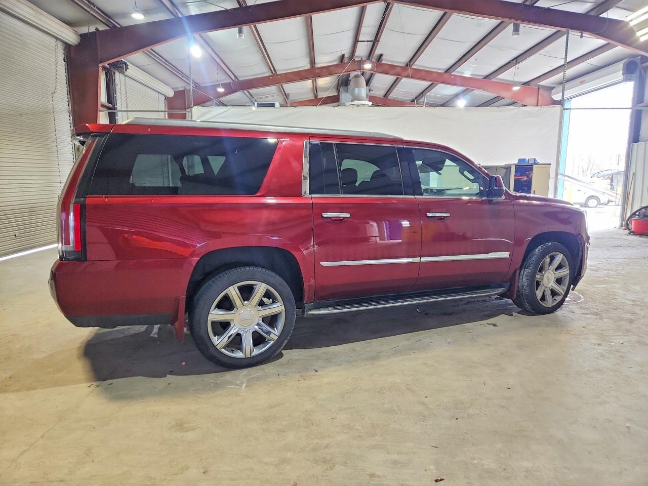 2017 Cadillac Escalade Esv Luxury - Фото 3