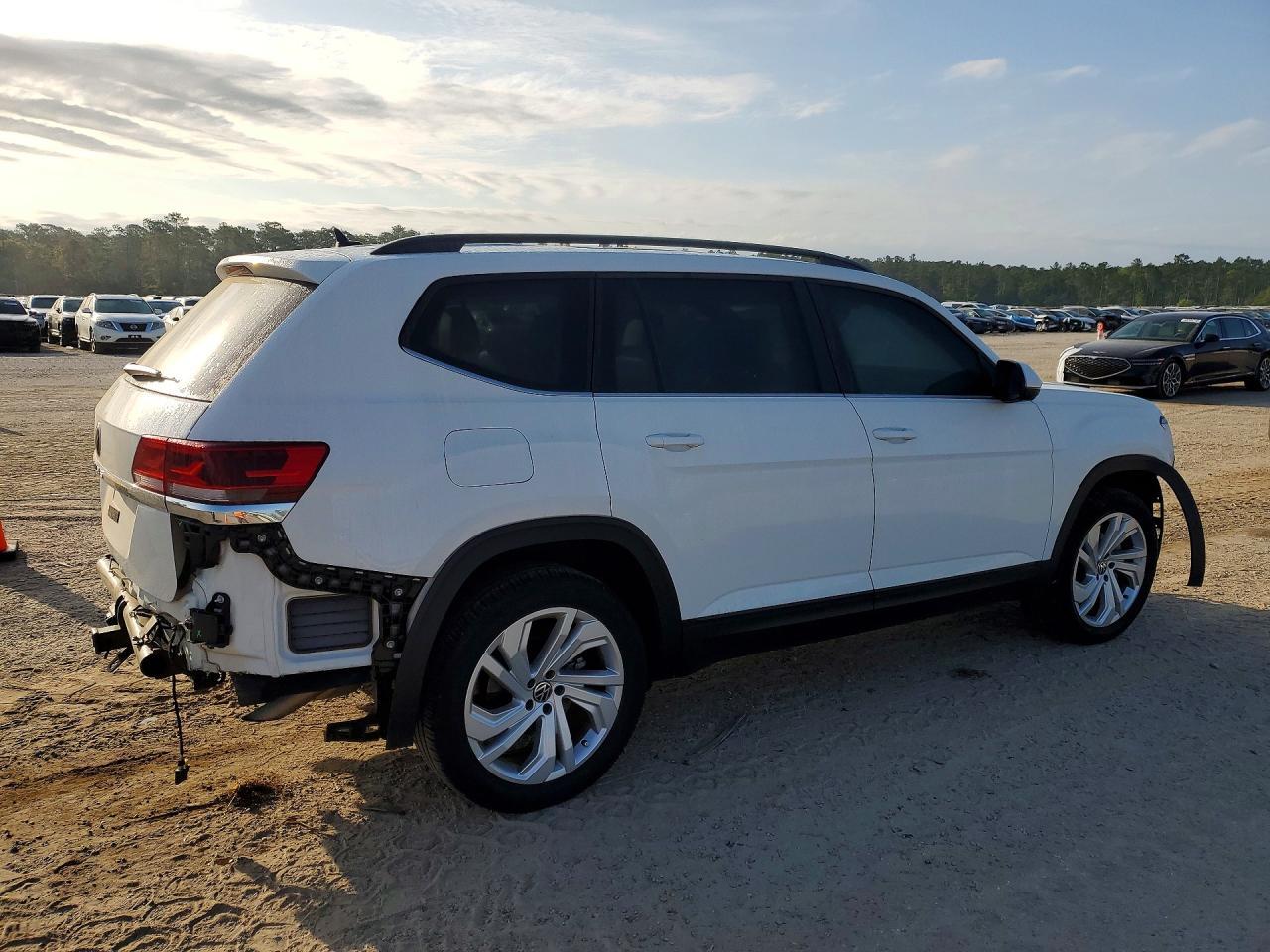 2023 Volkswagen Atlas Se - Фото 3