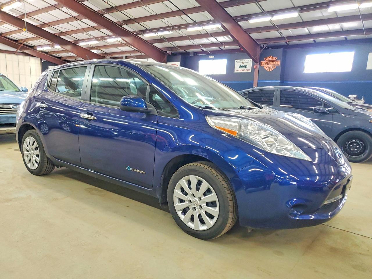 2017 Nissan Leaf S - Фото 4