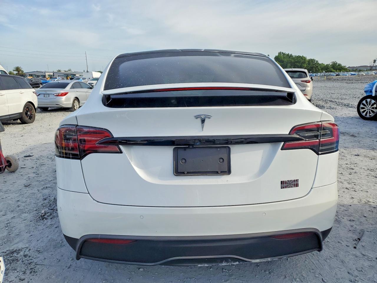 2022 Tesla Model X - Image 6