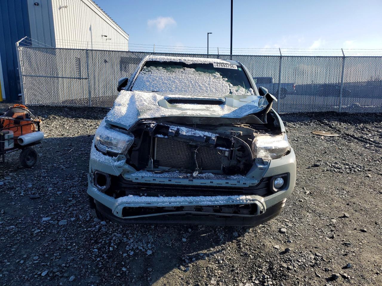 2022 Toyota Tacoma Sr5 V6 - Image 5