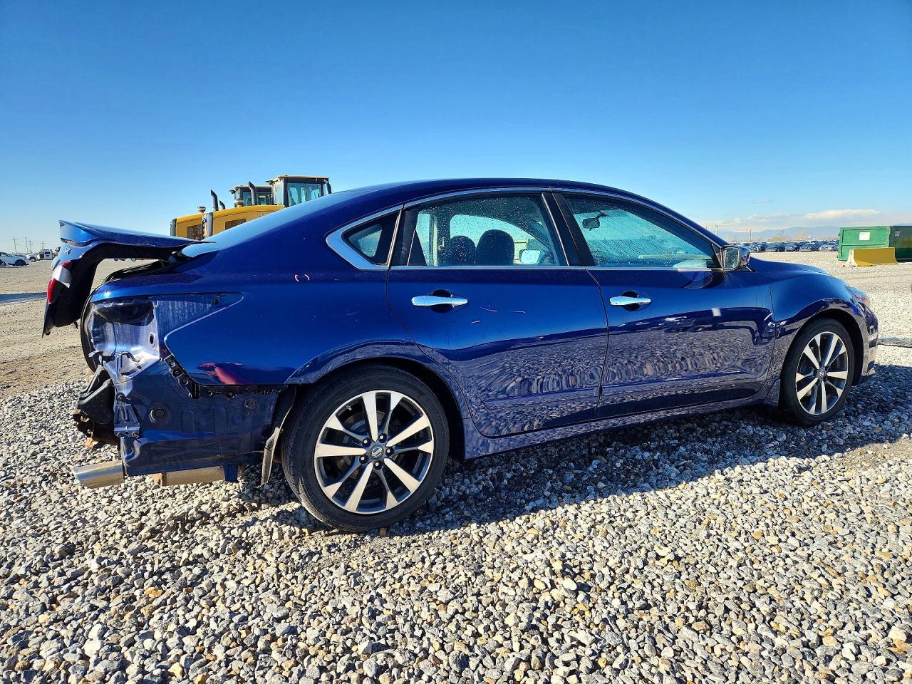 2016 Nissan Altima 2.5 Sr - Image 3