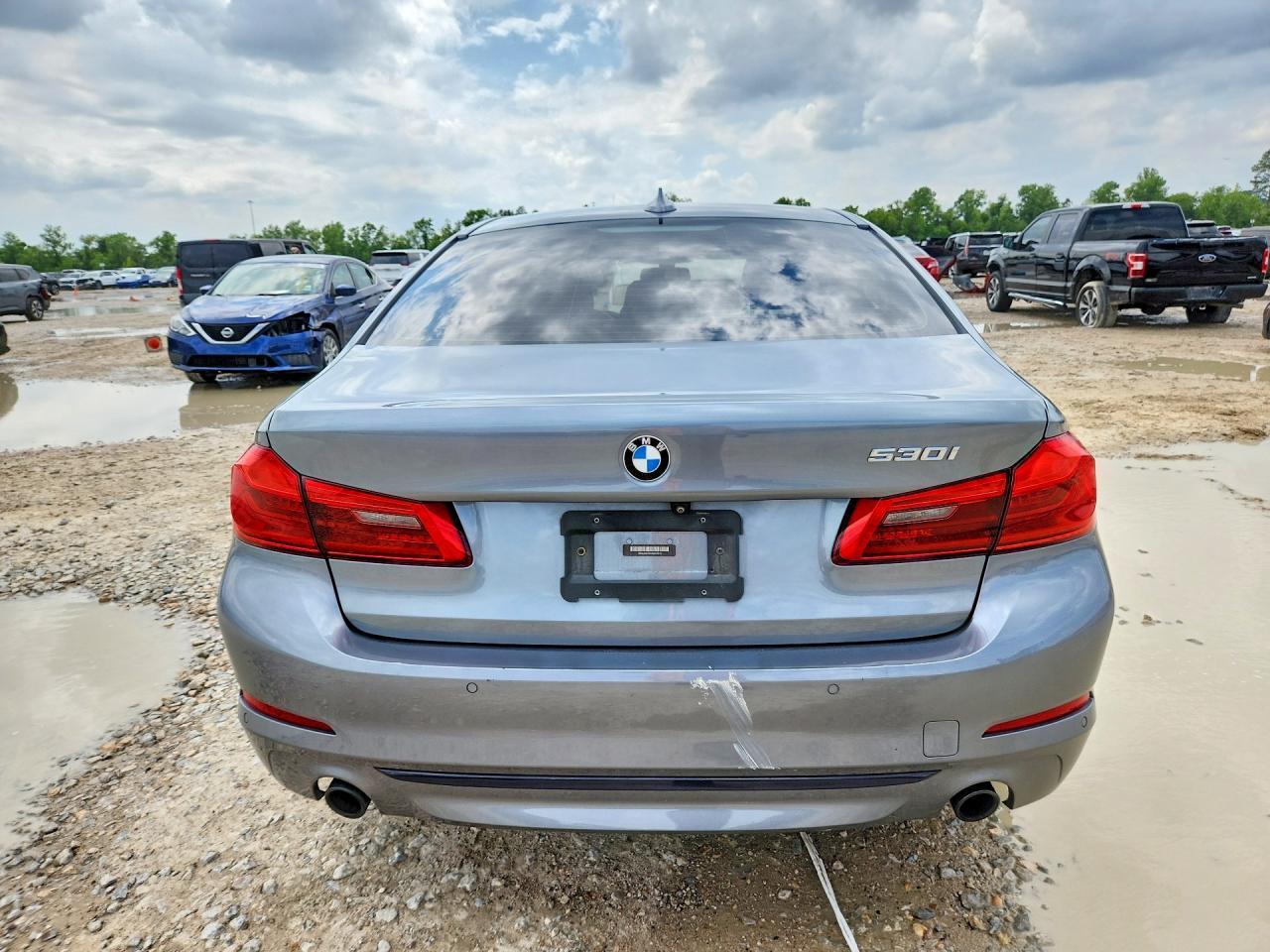 2018 BMW 530 I - Фото 6