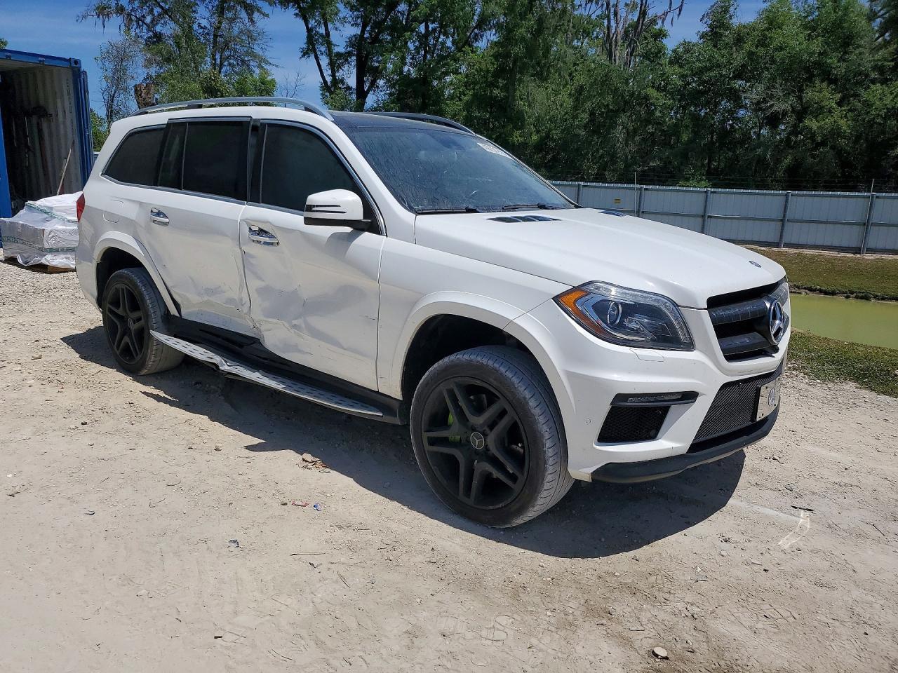 2015 Mercedes-Benz Gl 550 4Matic - Image 4